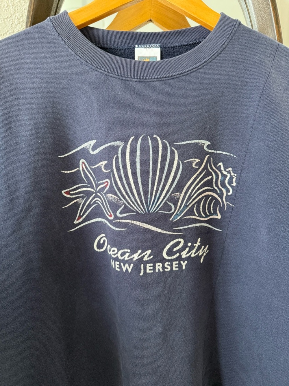 Vintage 90’s Ocean City Beach Graphic Crewneck Sweatshirt - Size Large - Picture 3 of 4